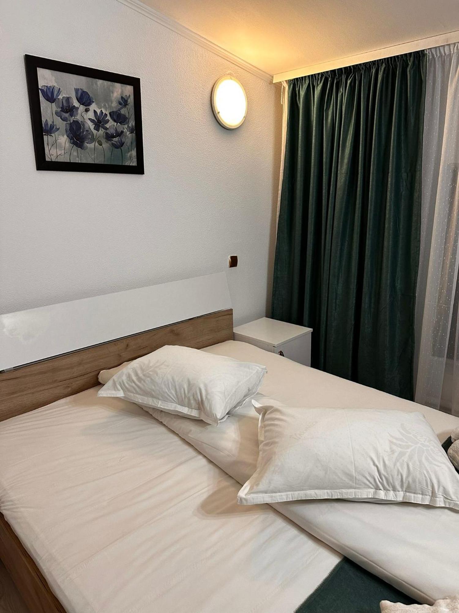 Hotel Green House Craiova Exterior photo